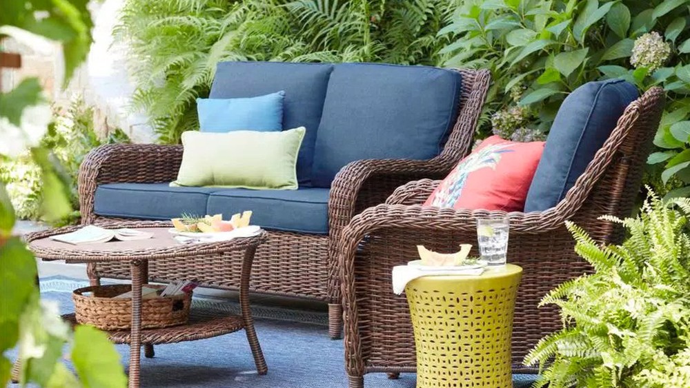 Things to Consider When Buying Furniture for the Outdoors