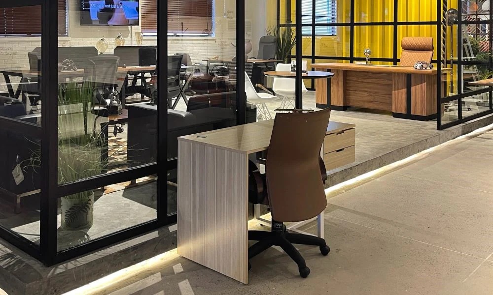 5 Things to Consider Before Purchasing Office Furniture
