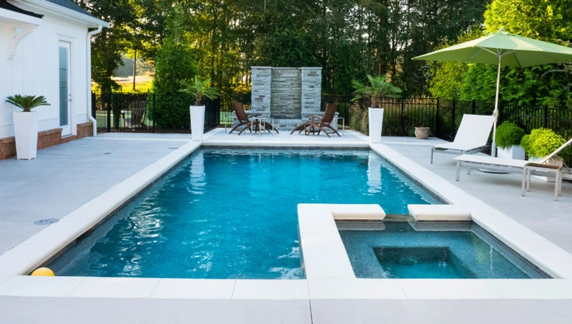 How Professional Pool Design Enhances Swimming Pool Safety