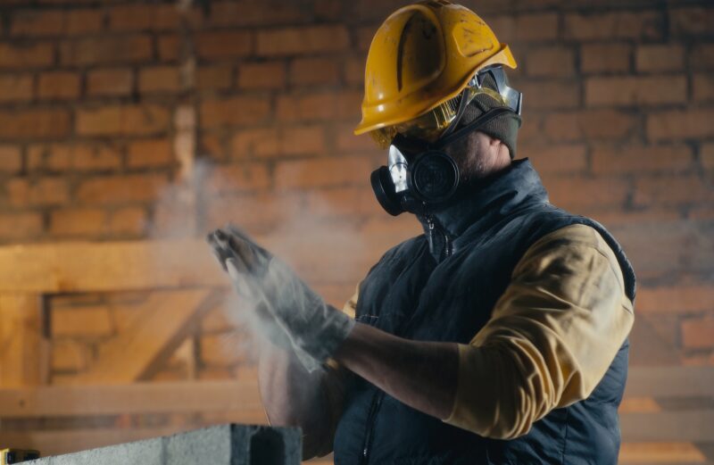 Top 5 Reasons Why You Need a Full-Face Respirator for Hazardous Work Environments